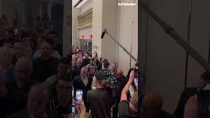 Video post by @laopinionla on YouTube