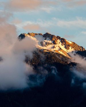 Image post by @whistlerblackcomb on Instagram