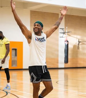 Image post by @caneshoops on Instagram