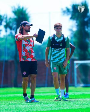 Image post by @clubnecaxa on Instagram