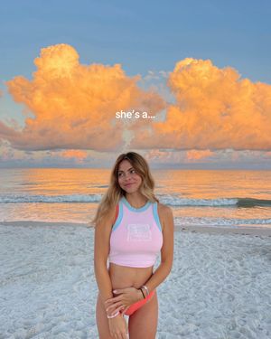 Video post by @cass.spinelli on TikTok