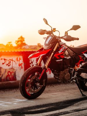 Image post by @rahalducati on Instagram