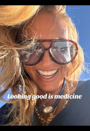 Video post by @shop.with.caroline on TikTok