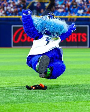 Image post by @raysraymond on Instagram