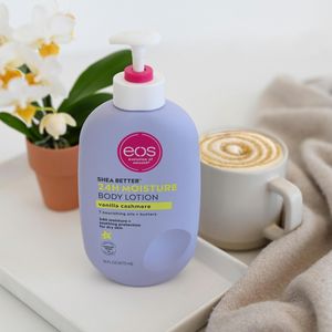 Image post by @eosproducts on Instagram
