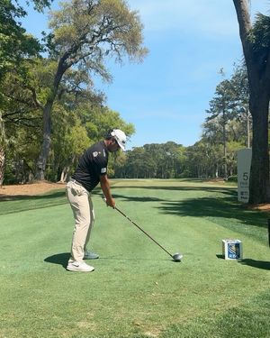 Image post by @taylormade_golf_japan on Instagram