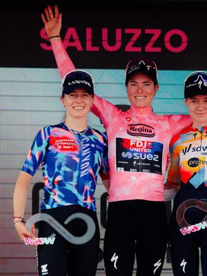 Image post by @wmncycling on Instagram