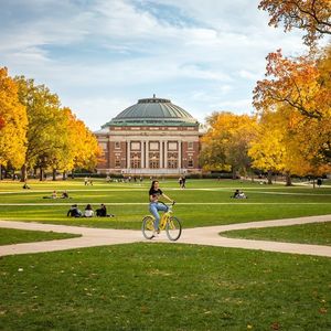 Image post by @illinois_alumni on Instagram