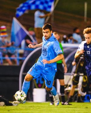 Image post by @lvlightsfc on Instagram