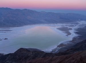 Image post by @nationalparkscollective on Instagram