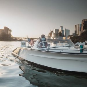 Image post by @retroboatrentalsatx on Facebook
