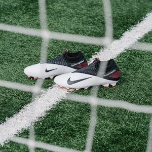 Image post by @soccerdotcom on Instagram