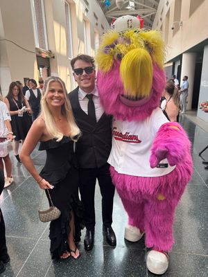 Image post by @SliderTheMascot on Twitter