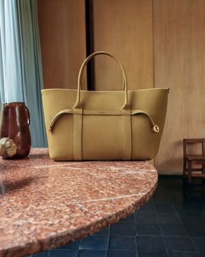 Image post by @loropiana on Instagram