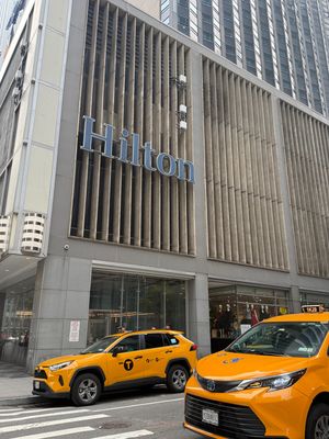 Image post by @nyhiltonmidtown on Instagram