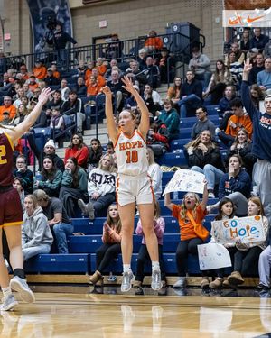 Image post by @hopecollegewbb on Facebook