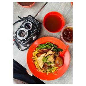 Image post by @streets.n.eats on Instagram