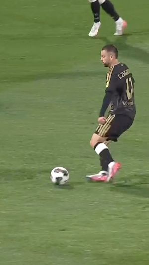 Video post by @dazn_it on Instagram