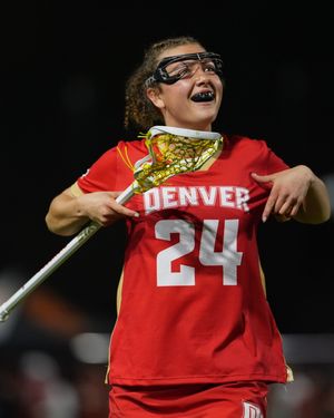 Image post by @du_wlax on Instagram