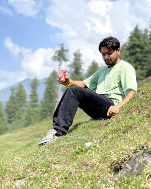 Image post by @isandeep_mark on Instagram