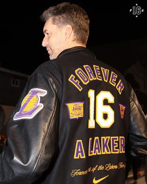 Image post by @lakers on Instagram
