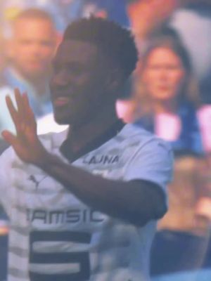 Video post by @staderennaisfc on TikTok