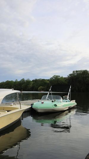 Video post by @retroboatrentalsatx on Facebook