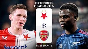 Video post by @cbssportsgolazo on YouTube