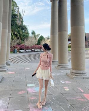 Image post by @vurmuse on Instagram