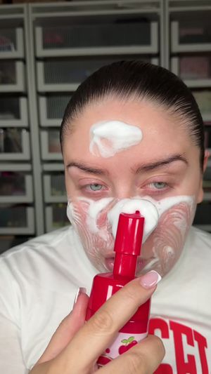 Video post by @beckymorganmakeup on TikTok