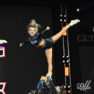 Image post by @varsityallstar on Instagram