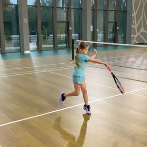 Video post by @polina_maneshina_tennis on Instagram