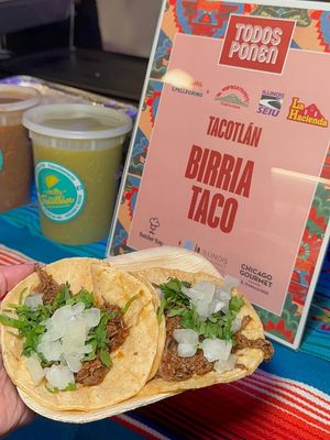 Image post by @tacotlantacos on Instagram