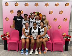 Image post by @TFNsRun4Roses on Twitter