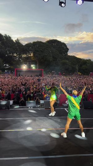Video post by @ivetesangalo on TikTok
