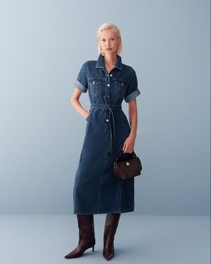 Image post by @georgeatasda on Instagram