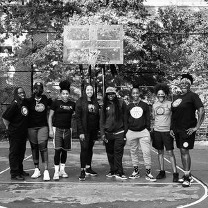 Image post by @ladieswhohoop on Instagram
