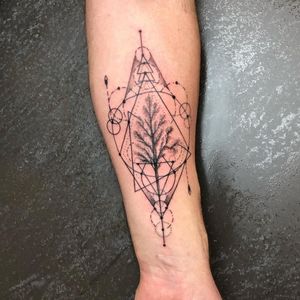 Image post by @tauntontattooco on Instagram