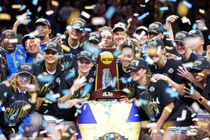 Image post by @bigten on Twitter