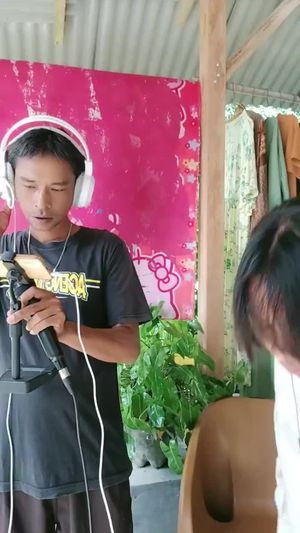 Video post by @da7april on TikTok