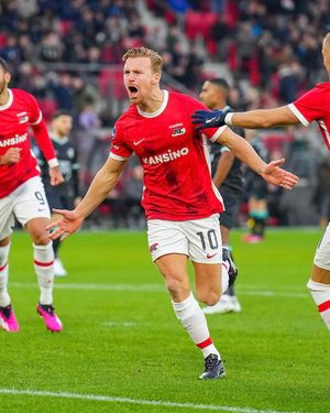 Image post by @azalkmaar on Instagram