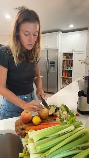 Video post by @b r o o k e🦈 on Facebook