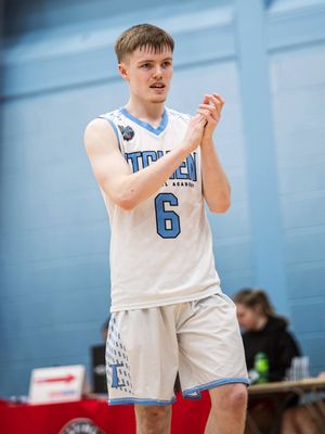 Image post by @itchenbball on Instagram