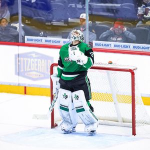 Image post by @txstarshockey on Instagram