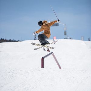 Image post by @j_skis on Instagram