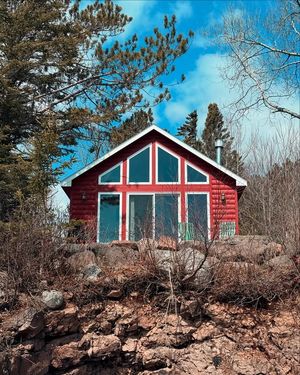 Image post by @breezypointcabins on Facebook