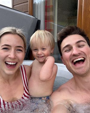 Image post by @jamie_and_megan on Instagram