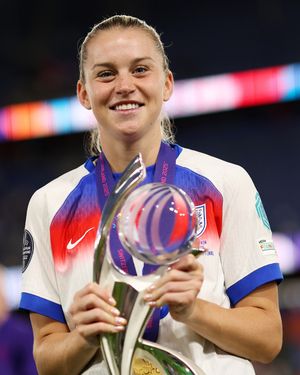 Image post by @lionesses on Instagram