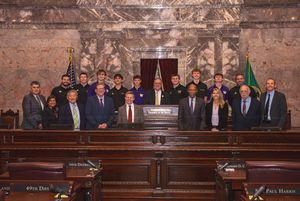 Image post by @UW_MSoccer on Twitter