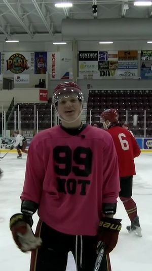 Video post by @TaurosHockey on Facebook